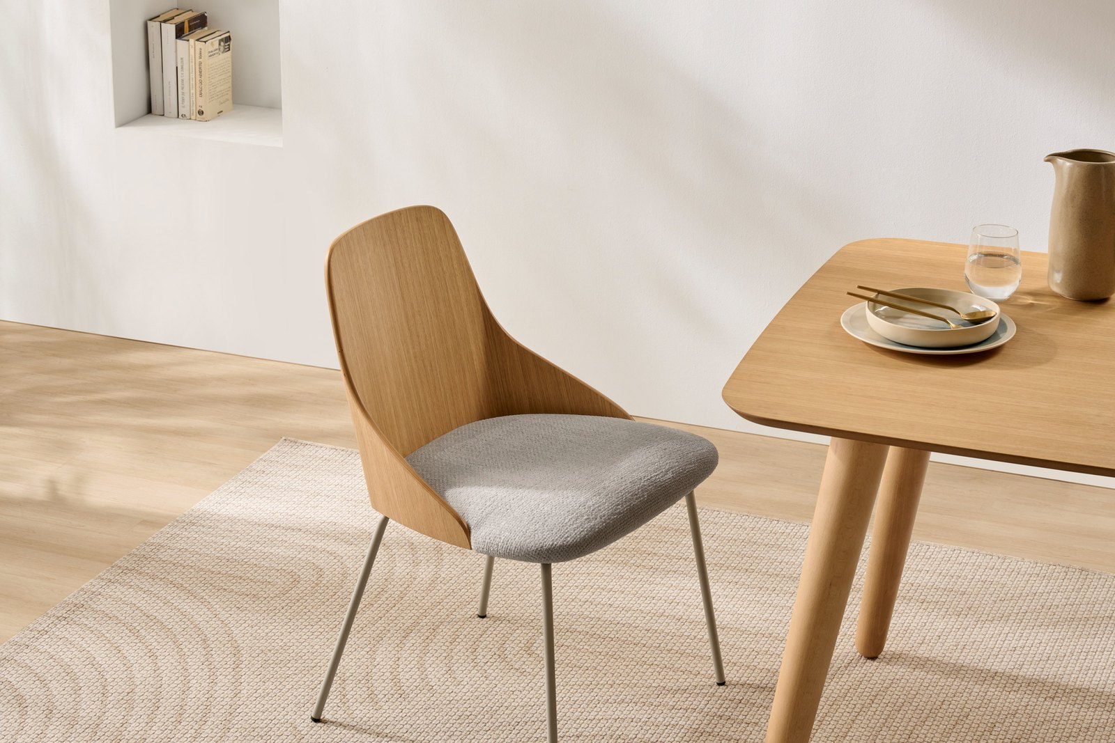 silla-costa-pata-metalica-ambiente